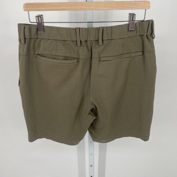 Banana Republic Mens Sz 32 Green City Luxe Core Temp Casual Travel Shorts Nylon - Picture 2 of 10